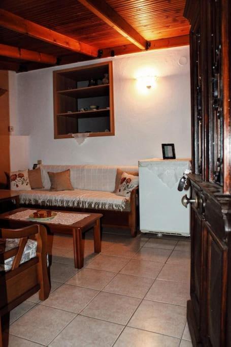 Panthea Cottage Stavroúpolis Eksteriør bilde