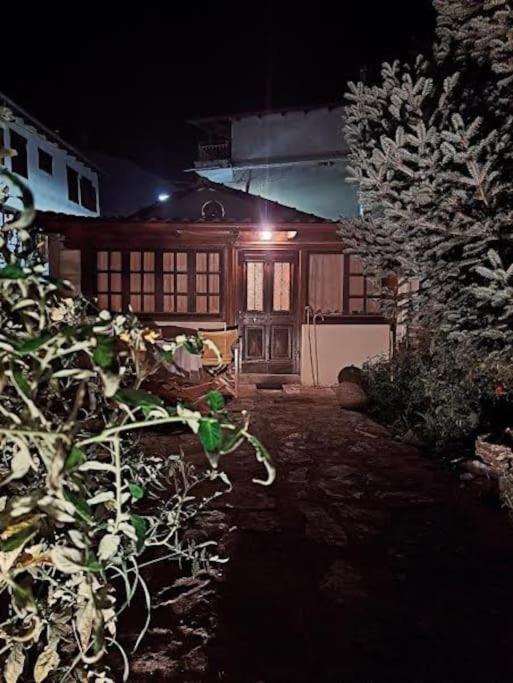 Panthea Cottage Stavroúpolis Eksteriør bilde