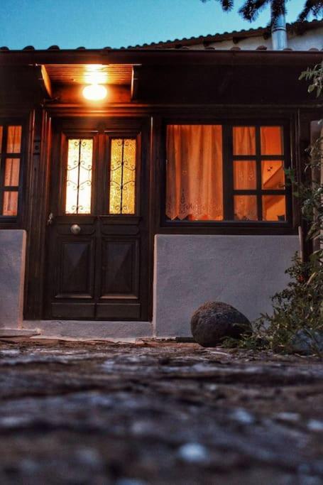 Panthea Cottage Stavroúpolis Eksteriør bilde